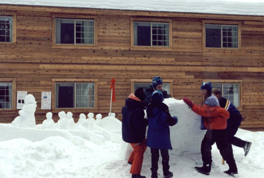John Muir Lodge Hume Экстерьер фото